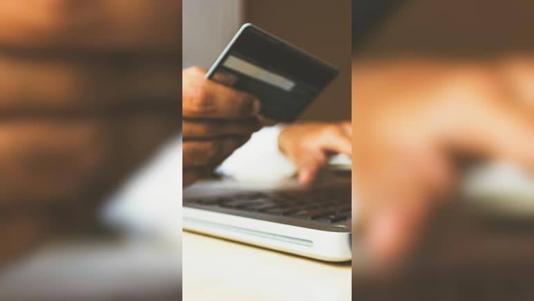 HDFC Leads Credit Card Additions, SBI Cards Tops YoY Spending Growth In July