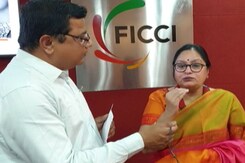 FICCI FLO On GDP: देश की जीडीपी का 7 प्रतिशत तक हो सकता है गृहणियों के श्रम का आर्थिक मूल्य FICCI FLO On GDP: देश की जीडीपी का 7 प्रतिशत तक हो सकता है गृहणियों के श्रम का आर्थिक मूल्य