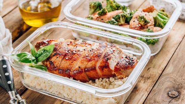 Pack healthy lunch for yourself if you want to lose weight while working from office. Pack healthy lunch for yourself if you want to lose weight while working from office.
