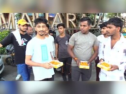 Lok Sabha Elections 2024: कांग्रेस नेता ने पार्टी छोड़ने वालों के लिए बांटी मिठाई, कहा- "निजी स्वार्थ साधने के लिए..." 