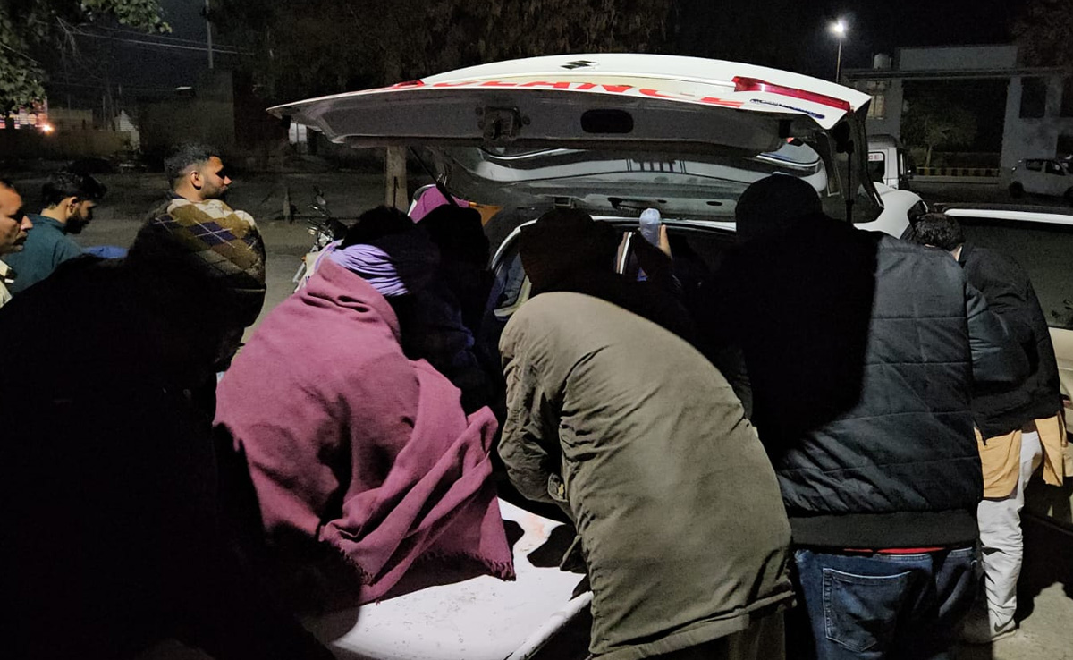 Rajasthan: सादुलशहर में सुबह-सुबह बड़ा हादसा, दो बाइक आमने-सामने भिड़ीं, एक शख्स की मौके पर ही मौत