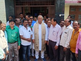 "मैं जहां-जहां जाता हूं CM मेरे पीछे-पीछे..." , भूपेश बघेल का विष्णु देव साय पर सियासी तंज