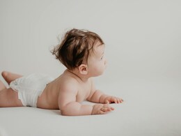 क्या आप भी अपने बच्चे को दिनभर पहनाई रहती हैं डायपर, यहां जानिए कैसा पड़ता है बच्चे की सेहत पर असर क्या आप भी अपने बच्चे को दिनभर पहनाई रहती हैं डायपर, यहां जानिए कैसा पड़ता है बच्चे की सेहत पर असर