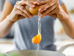 5 Hacks To Separate Eggs Easily Without A Mess
