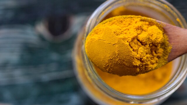 Curcumin exhibits antimicrobial properties that can help prevent and fight gut infections