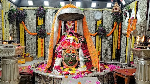 चंद्रग्रहण 2025: जल्द होगी महाकाल में शयन आरती, हरसिद्धि माता का स्पर्श नहीं 