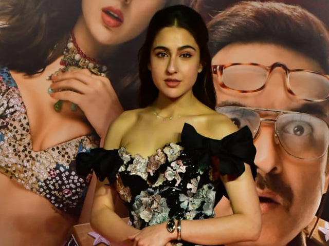 Sara Ali Khan Made Heads Turn In A Black Gown