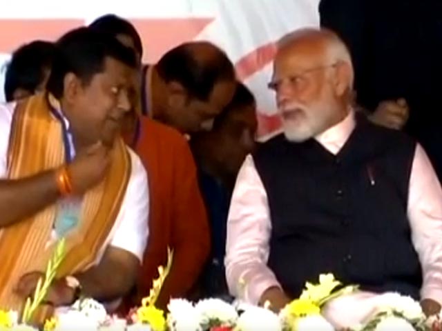 PM मोदी के West Bengal दौरे का आज दूसरा दिन, देंगे 15,000 करोड़ की सौगात , देखें ग्राउंड रिपोर्ट PM मोदी के West Bengal दौरे का आज दूसरा दिन, देंगे 15,000 करोड़ की सौगात , देखें ग्राउंड रिपोर्ट