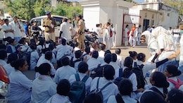 MP Nursing Council: नर्सिंग छात्रों पर फिर मंडराया खतरा, अब इस सत्र में दाखिला ले चुके हजारों छात्र फंसे संकट में