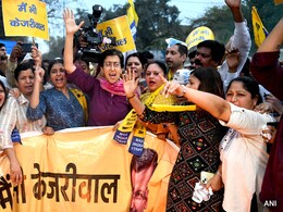 AAP बनाम BJP: अरविंद केजरीवाल की रिहाई की मांग को लेकर AAP का प्रदर्शन, BJP कर रही CM के इस्तीफे की मांग