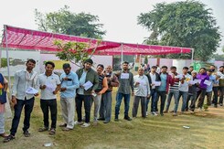 Lok Sabha Election 2024: 19 April से 7 चरणों में चुनाव का ऐलान, 4 June को घोषित होंगे नतीजे Lok Sabha Election 2024: 19 April से 7 चरणों में चुनाव का ऐलान, 4 June को घोषित होंगे नतीजे