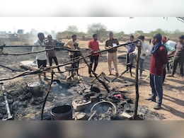 झोपड़ी में लगी भीषण आग, जिंदा जला 7 साल का मासूम, बचाने दौड़ा पिता भी बुरी तरह से झुलसा झोपड़ी में लगी भीषण आग, जिंदा जला 7 साल का मासूम, बचाने दौड़ा पिता भी बुरी तरह से झुलसा