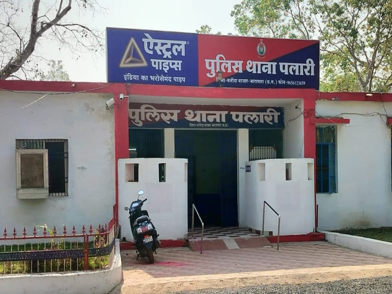 Crime News: दादा व पिता को पिटने से बचाने गई बेटी की उत्पतियों ने काटी नाक, एक पर दर्ज हुई FIR