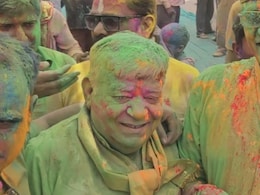 Jodhpur: रंगों में डूबे नजर आए गजेंद्र सिंह शेखावत, कार्यकर्ताओं संग खेली जमकर होली
