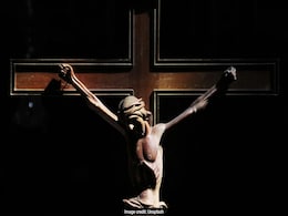 Good Friday 2024: Wishes, Quotes, Messages To Share With Your Loved Ones Good Friday 2024: Wishes, Quotes, Messages To Share With Your Loved Ones