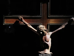 Good Friday 2025: Messages And Quotes To Share With Your Loved Ones Good Friday 2025: Messages And Quotes To Share With Your Loved Ones