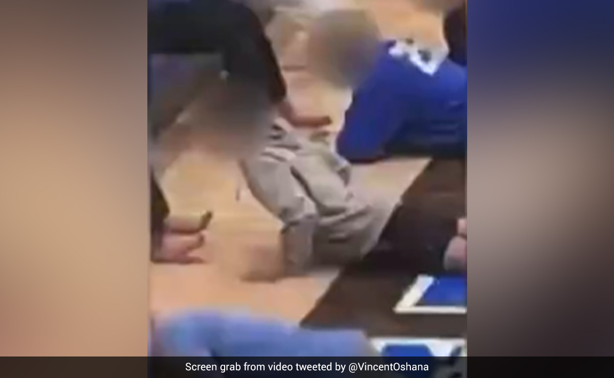 Students Kiss And Lick Each Other's Toes At US School Fundraiser, Investigation Ordered