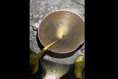 Delhi Man Trapped In 40-Foot Borewell, Excavator Called In Delhi Man Trapped In 40-Foot Borewell, Excavator Called In
