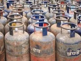 राजस्थान में महंगा हुआ LPG गैस सिलेंडर, जानें कितना पड़ेगा आम आदमी पर असर राजस्थान में महंगा हुआ LPG गैस सिलेंडर, जानें कितना पड़ेगा आम आदमी पर असर