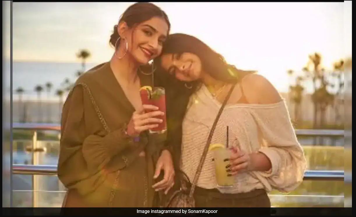 Sonam Kapoor Believes Song <i>Aisha</i> Describes Sister Rhea Perfectly