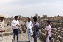 झालावाड़ : अवैध ईंट भट्ठों पर पुलिस की बड़ी कार्रवाई झालावाड़ : अवैध ईंट भट्ठों पर पुलिस की बड़ी कार्रवाई