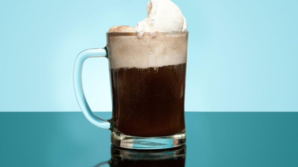 Soda + Ice Cream = Bliss 5 Tips To Make Your Own Ice Cream Float At