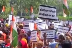 CAA को लेकर अरविंद केजरीवाल के बयान के विरोध में पाकिस्तान शरणार्थियों का प्रदर्शन CAA को लेकर अरविंद केजरीवाल के बयान के विरोध में पाकिस्तान शरणार्थियों का प्रदर्शन