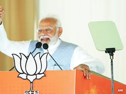 PM Modi Joins Tiranga Yatra, Holds Roadshow In Bhubaneswar PM Modi Joins Tiranga Yatra, Holds Roadshow In Bhubaneswar