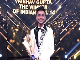 Indian Idol Season 14: कानपुर से मिला इंडियन आइडल 14 को नया विनर, वैभव गुप्ता ने जीती ट्रॉफी Indian Idol Season 14: कानपुर से मिला इंडियन आइडल 14 को नया विनर, वैभव गुप्ता ने जीती ट्रॉफी