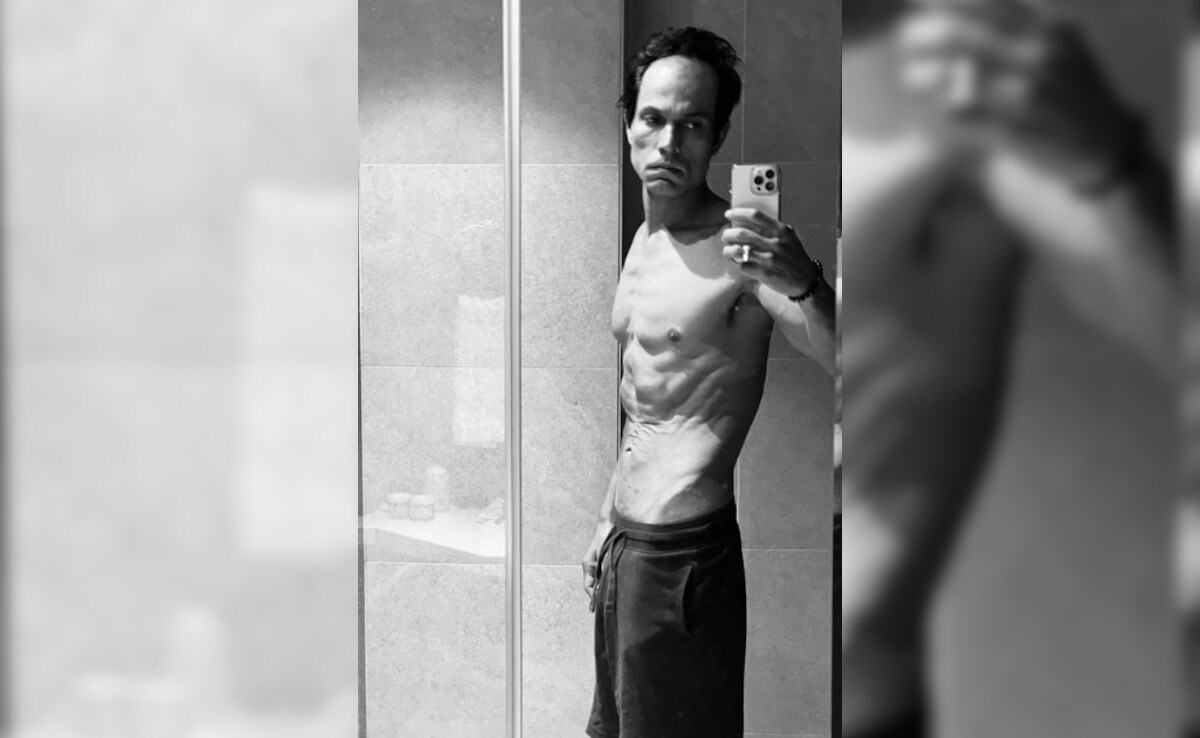 Randeep Hooda Leaves Fans Impressed With His Drastic Transformation For <i>Swatantrya Veer Savarkar</i>