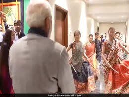 Watch: A Garba Performance In Bhutan On PM Modi's Song Watch: A Garba Performance In Bhutan On PM Modi's Song
