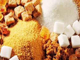 साखरेऐवजी गुळ खाऊन वजन नियंत्रणात ठेवता येतं का? साखरेऐवजी गुळ खाऊन वजन नियंत्रणात ठेवता येतं का?