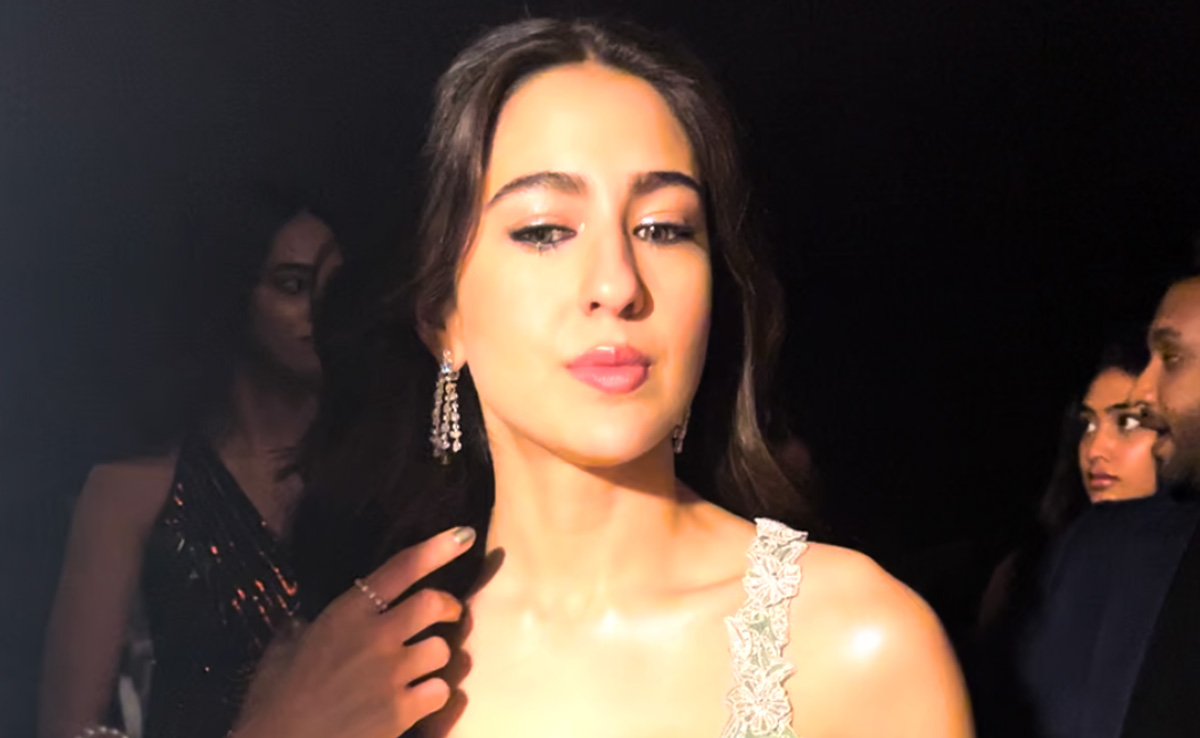 Sara Ali Khan Is "Trying To Steal <i>Bambi's</i> Bulgari Watch," And She's Stolen Style Items Before From...