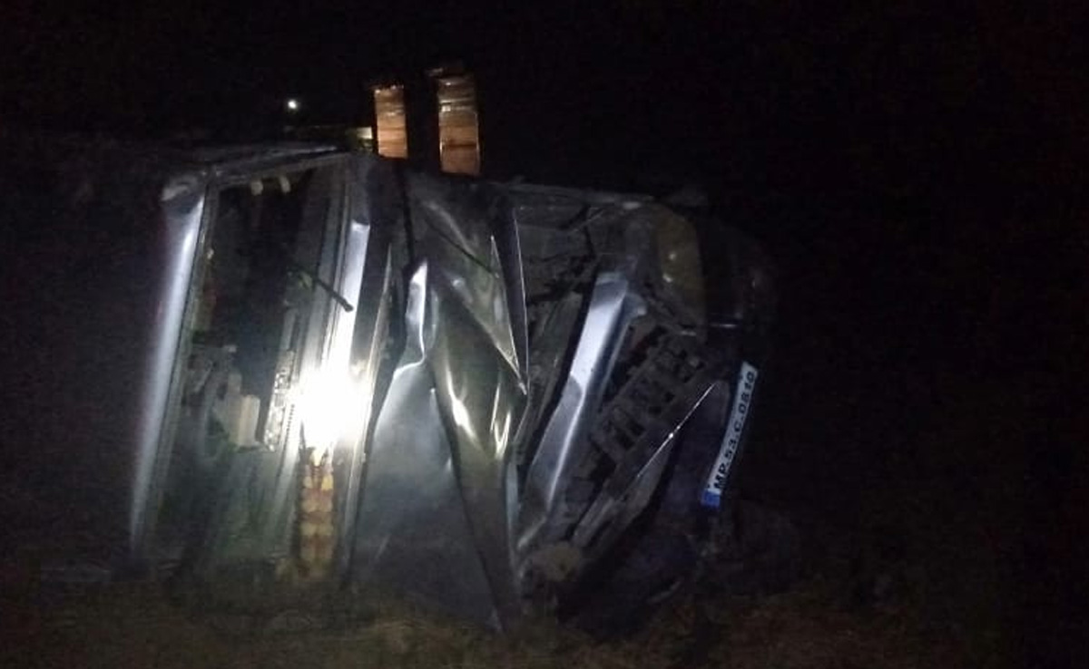 Sidhi News: घर से गए थे बाजार, अनियंत्रित बोलेरो ने ले ली तीन लोगों की जान