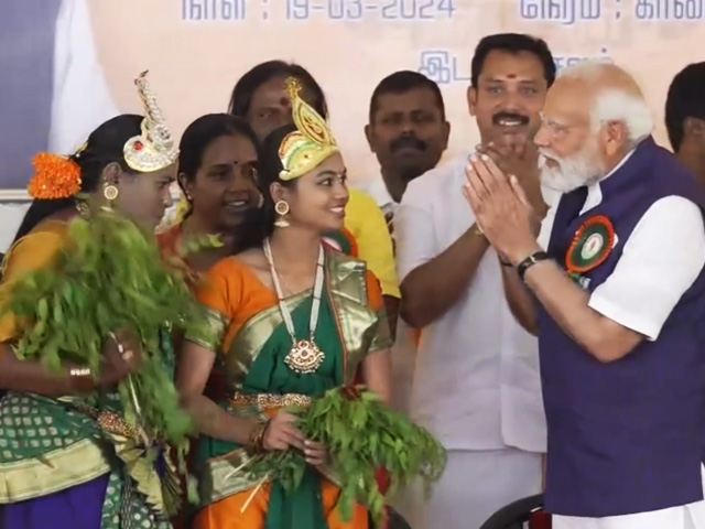 11 'Shakti Ammas' Give Special Welcome To PM Modi In Tamil Nadu's Salem