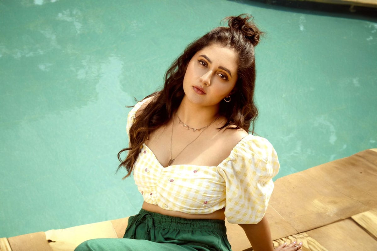 Women's Day 2024: Rashami Desai Shares Strong Message, Says 'Never Give Up...'