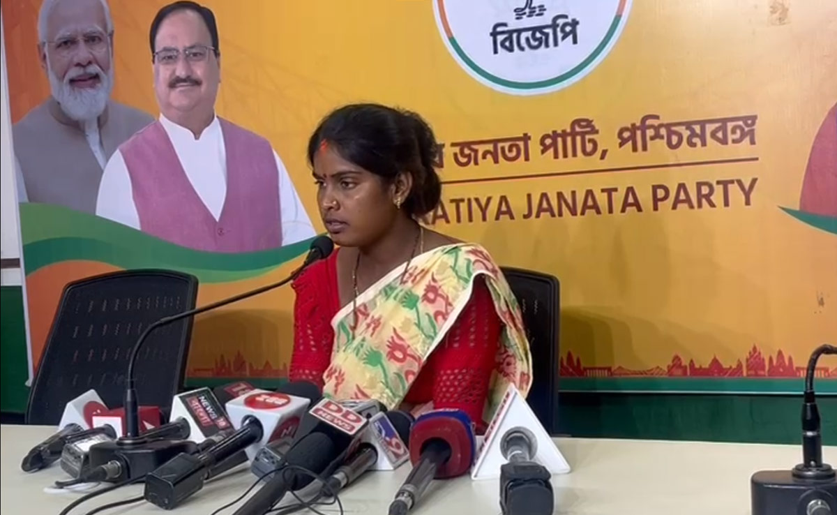 PM Dials Sandeshkhali Victim, BJP's Candidate, Calls Her "Shakti Swaroopa"