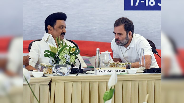 तमिलनाडु में बिहार की तरह अड़ी कांग्रेस,  DMK के साथ सीट बंटवारे पर कहां फंसा पेच, इनसाइड स्टोरी