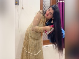 बालों को स्ट्रेट करने के लिए लड़की ने लगाया तगड़ा जुगाड़, देख लोगों ने पकड़ लिया सिर बालों को स्ट्रेट करने के लिए लड़की ने लगाया तगड़ा जुगाड़, देख लोगों ने पकड़ लिया सिर