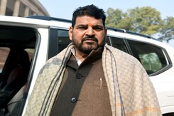 IOA Dissolves Ad-hoc Committee For Wrestling, WFI To Take Charge IOA Dissolves Ad-hoc Committee For Wrestling, WFI To Take Charge