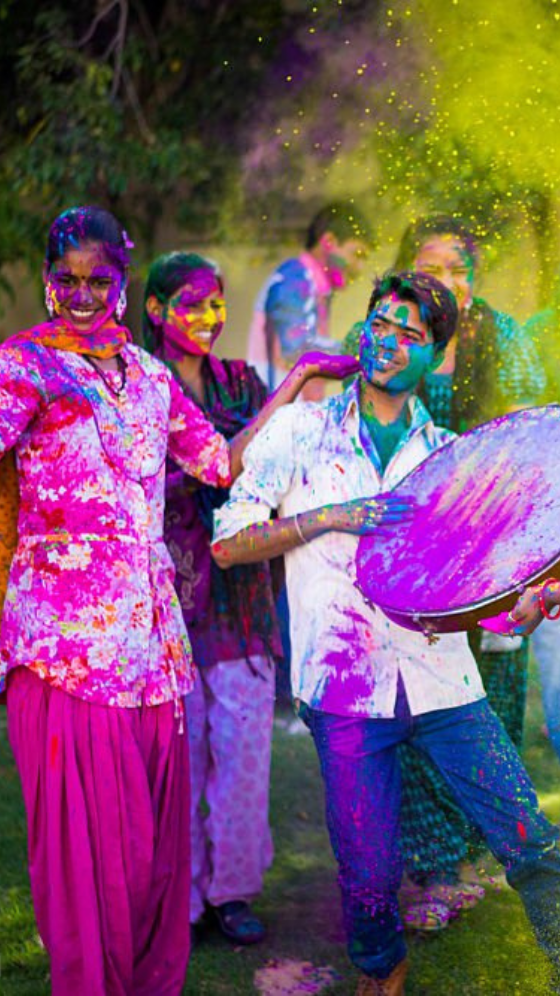 Holi 2024: होलिका दहन से लेकर होली खेलने तक के शुभ मुहूर्त पंडित जी से जानिए यहां...