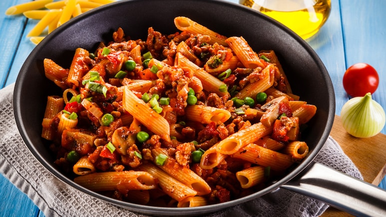 World Pasta Day 2025: 25 अक्टूबर को मनाया जाता है वर्ल्ड पास्ता डे, जानिए कैसे इस इटालियन डिश को मिला इंडियन ट्विस्ट World Pasta Day 2025: 25 अक्टूबर को मनाया जाता है वर्ल्ड पास्ता डे, जानिए कैसे इस इटालियन डिश को मिला इंडियन ट्विस्ट