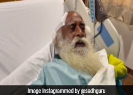 Sadhguru Undergoes Surgery For Chronic Brain Bleed At Delhi Hospital Sadhguru Undergoes Surgery For Chronic Brain Bleed At Delhi Hospital