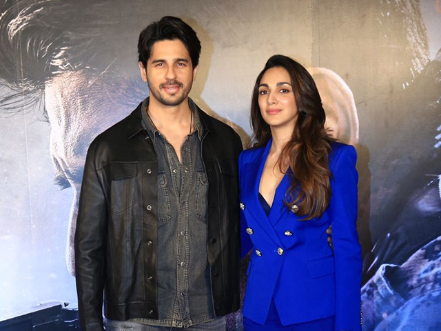 Kiara Advani-Sidharth Malhotra Spotted Holding Hands At <i>Yodha</i> Screening