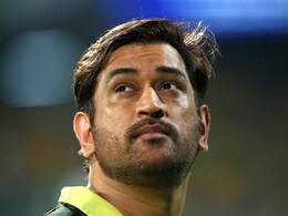 धोनीच्या डोळ्यात पाणी होतं, कोच फ्लेमिंगनं सांगितलं ड्रेसिंग रुममधलं वातावरण धोनीच्या डोळ्यात पाणी होतं, कोच फ्लेमिंगनं सांगितलं ड्रेसिंग रुममधलं वातावरण