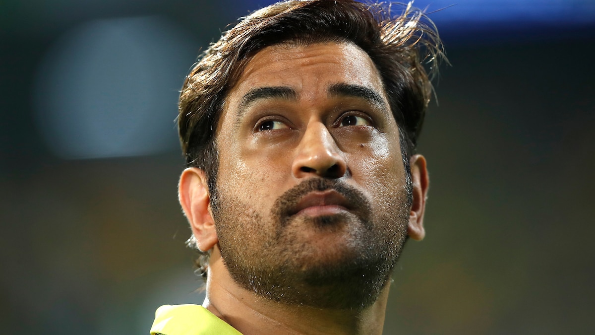 "There Wasn't A Dry Eye In Dressing Room": How MS Dhoni Broke Captaincy News To CSK Teammates
