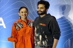 Rakul Preet Singh And Jackky Bhagnani Are High On Style Rakul Preet Singh And Jackky Bhagnani Are High On Style