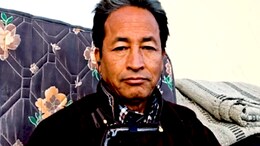 "Save Ladakh, Save Himalaya": Sonam Wangchuk Sits On Fast At Ladakh Bhawan