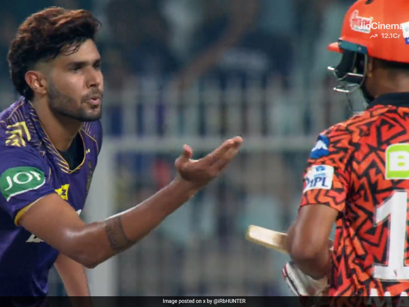 Watch: Harshit Rana Gives 'Flying Kiss' Send-Off To Mayank Agarwal. Sunil Gavaskar Reacts
