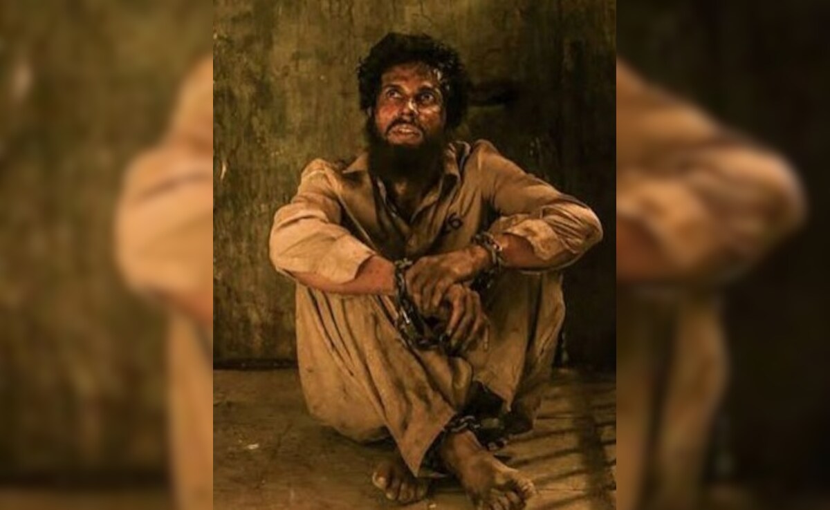 Randeep Hooda On Prepping For <i>Sarbjit</i>: "I'd Chain My Hands, Feet And Lock Myself"